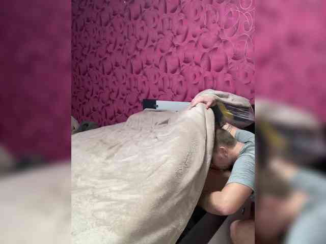 Queen-of-squirt webcam