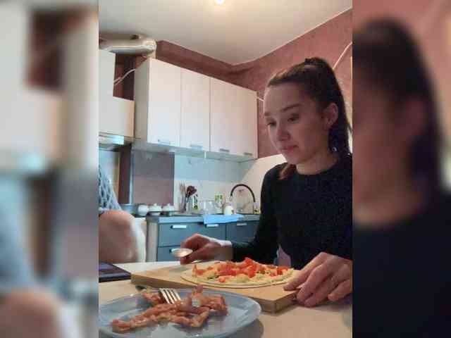 Queen-of-squirt webcam