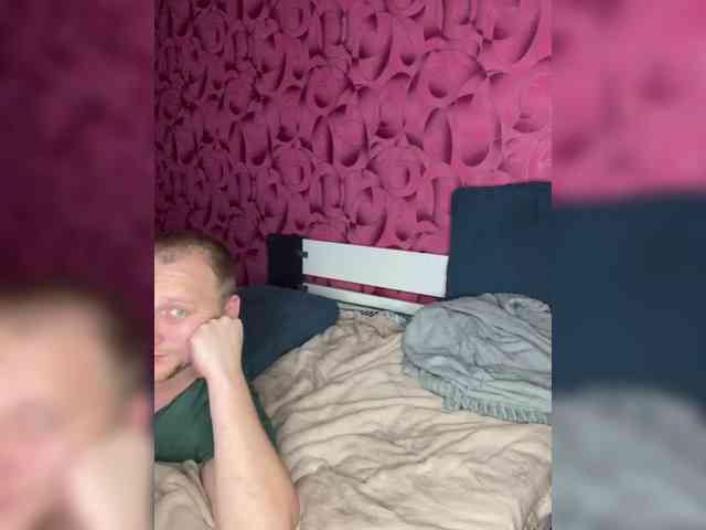 Queen-of-squirt webcam