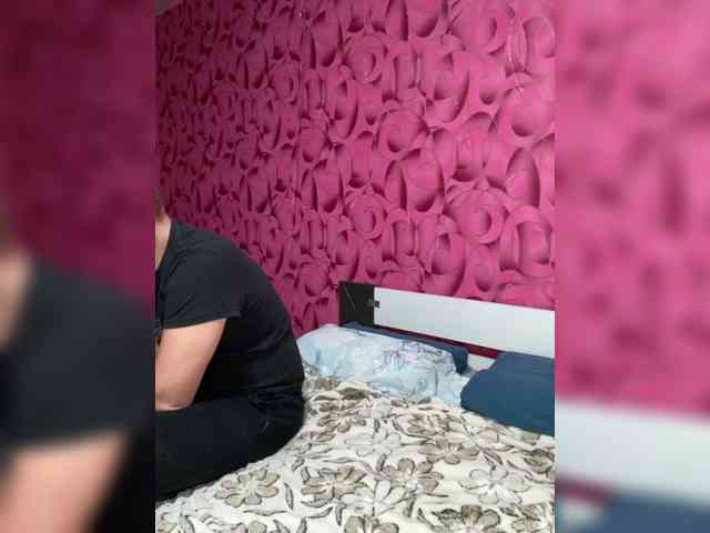 Queen-of-squirt webcam