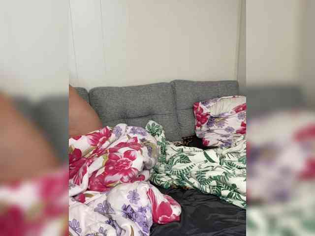 Queen-of-squirt webcam