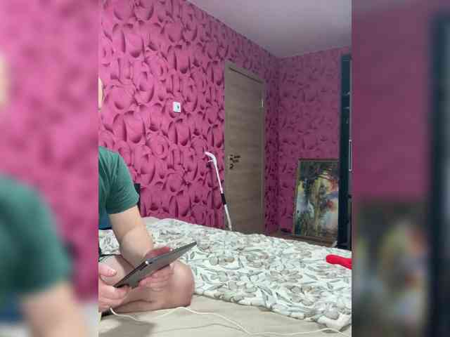 Queen-of-squirt webcam