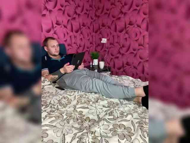 Queen-of-squirt webcam