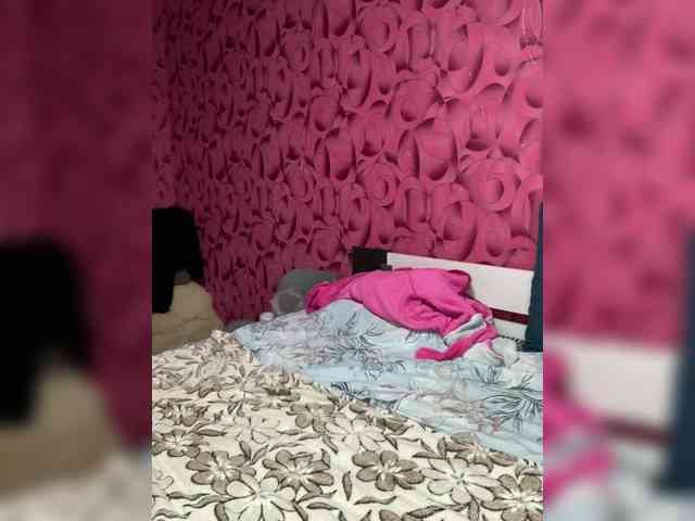 Queen-of-squirt webcam