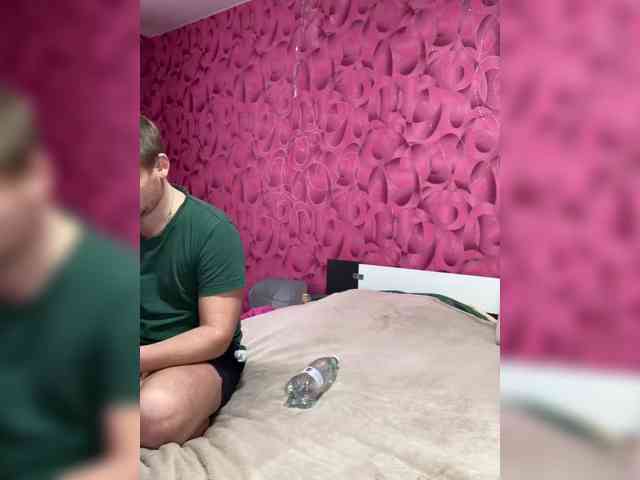 Queen-of-squirt webcam