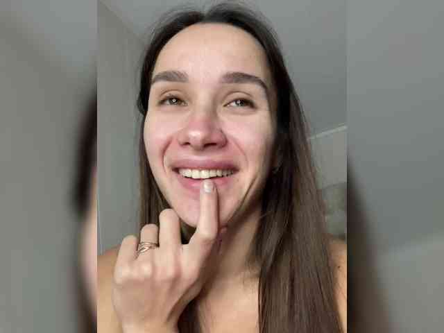 Queen-of-squirt webcam