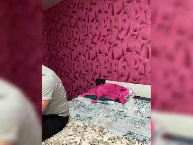 Queen-of-squirt webcam