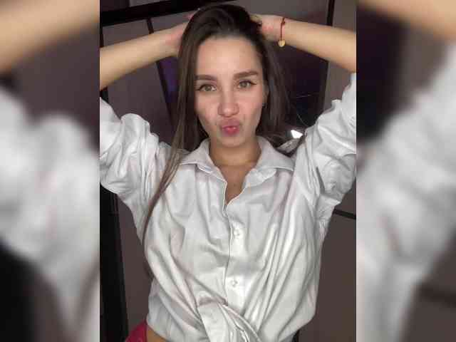 Queen-of-squirt webcam