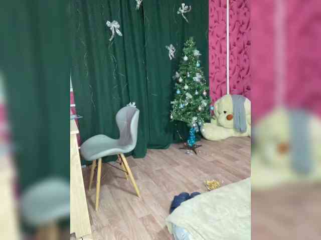 Queen-of-squirt webcam