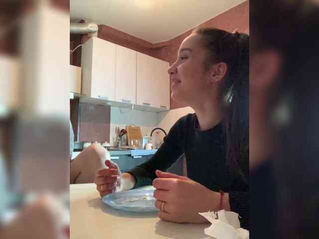 Queen-of-squirt webcam