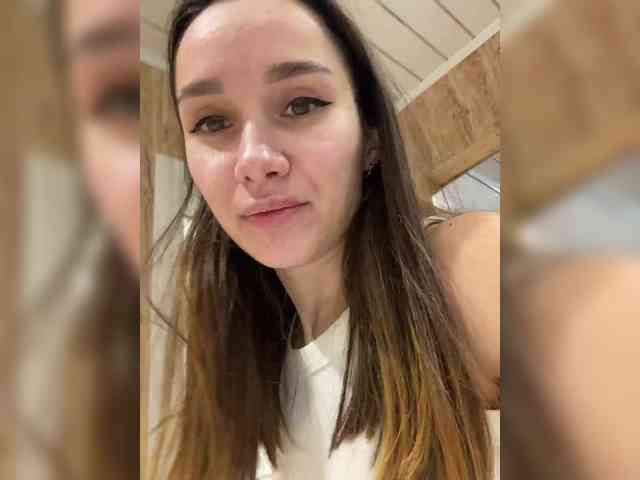 Queen-of-squirt webcam