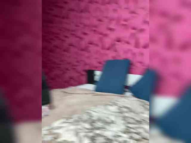 Queen-of-squirt webcam