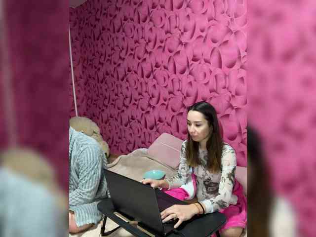 Queen-of-squirt webcam