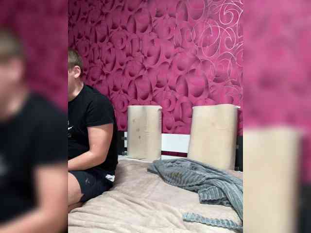 Queen-of-squirt webcam