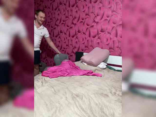 Queen-of-squirt webcam