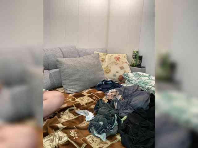 Cat-meowa Live Webcam on BongaCams