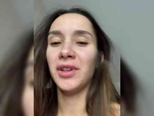 Queen-of-squirt webcam