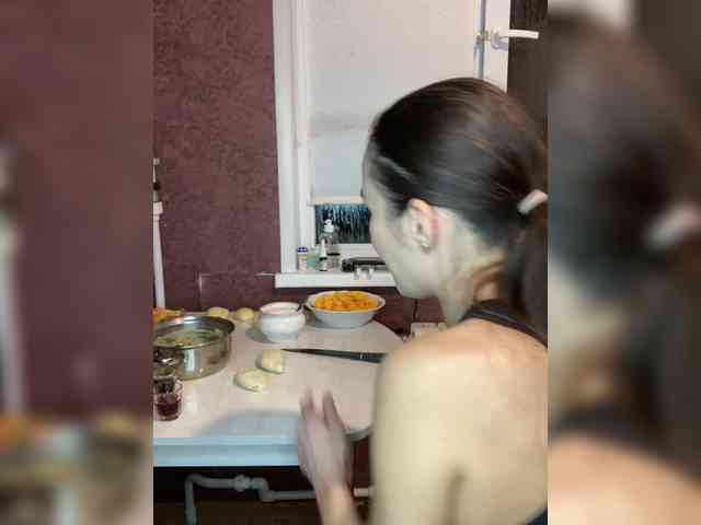 Queen-of-squirt webcam