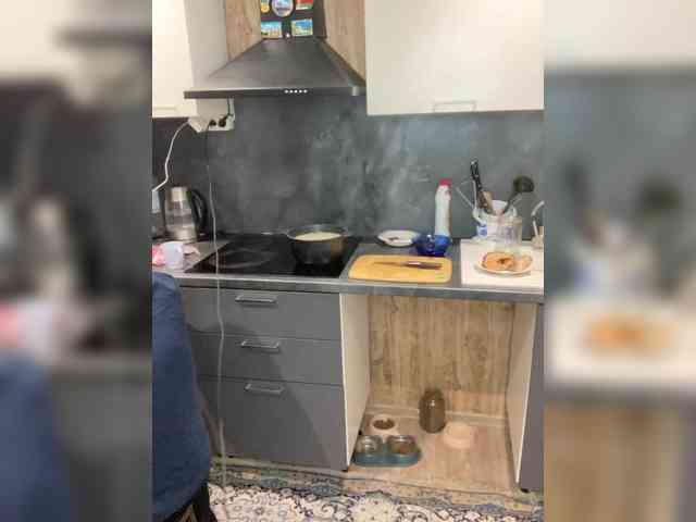 Queen-of-squirt webcam