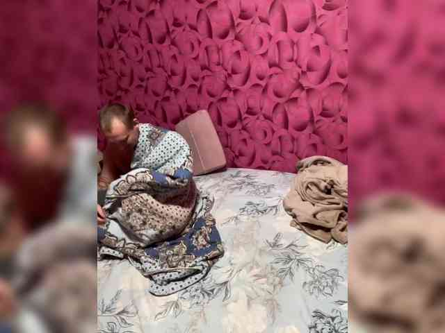 Queen-of-squirt webcam