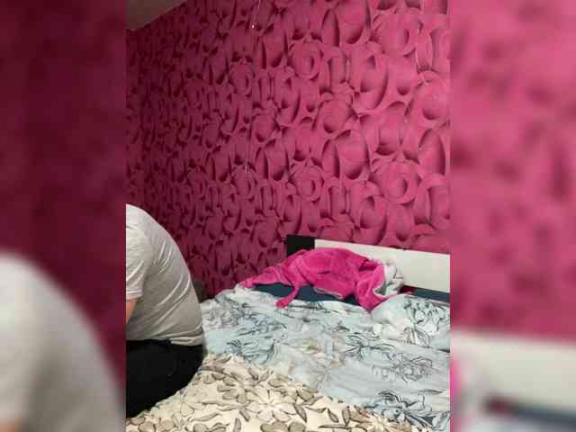 Queen-of-squirt webcam