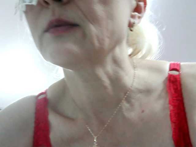 Iinna – webcam model profile photo