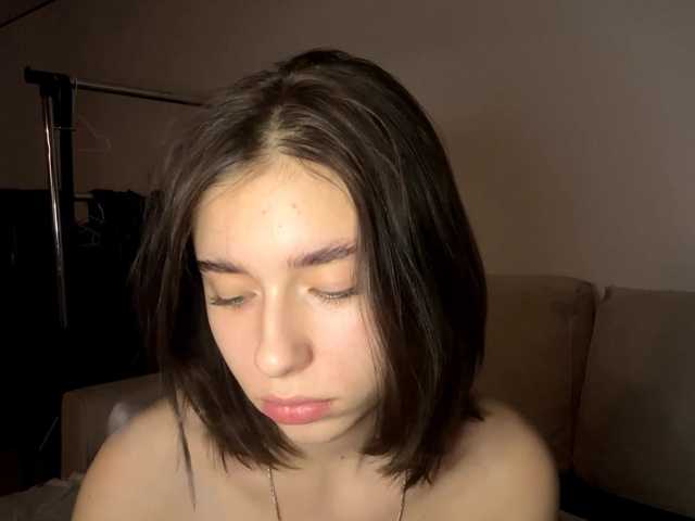 EvonneHeally's BongaCams show and profile