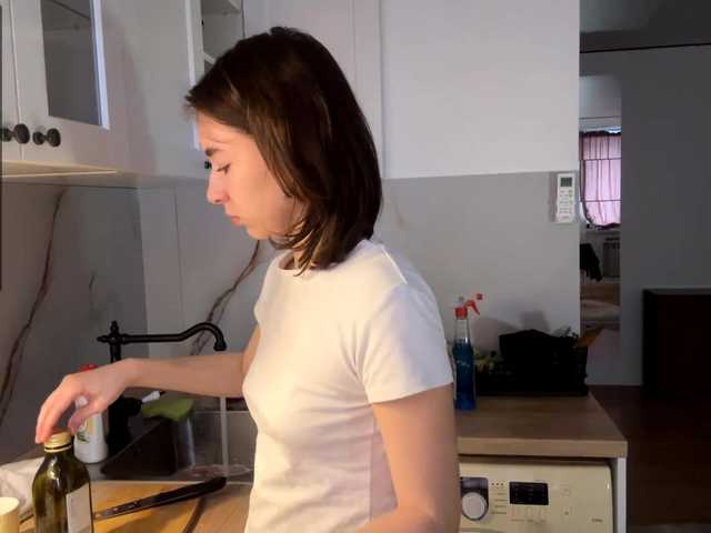 EvonneHeally's BongaCams show and profile