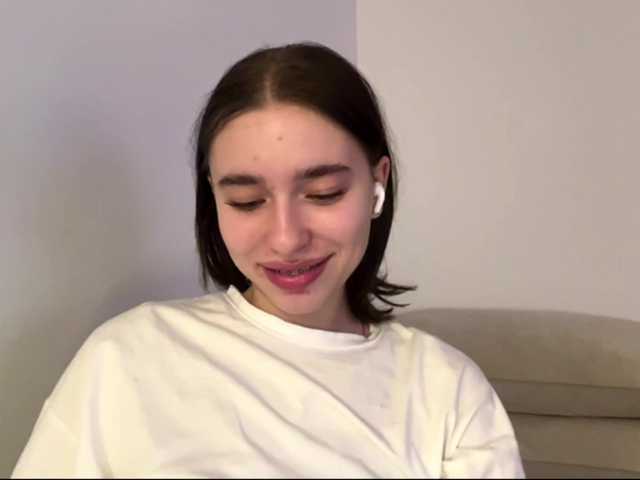 EvonneHeally's BongaCams show and profile