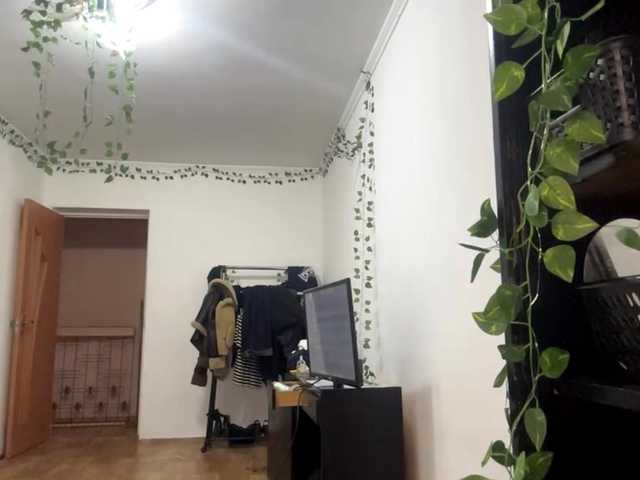  EvonneHeally chat room