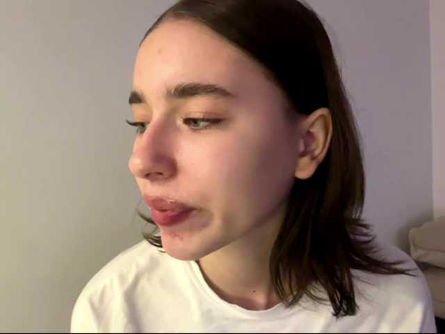 EvonneHeally's BongaCams show and profile