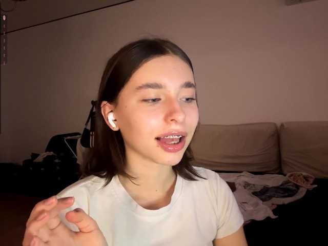 EvonneHeally's BongaCams show and profile