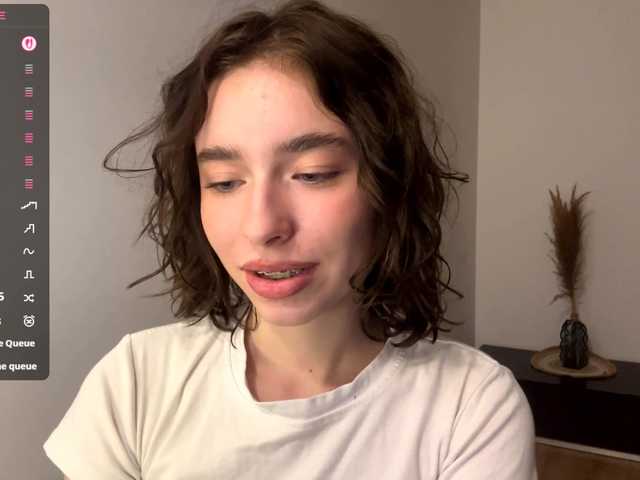 EvonneHeally's BongaCams show and profile