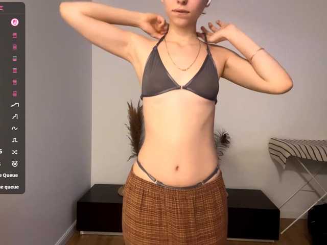 EvonneHeally's BongaCams show and profile