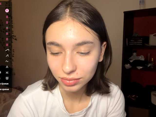 EvonneHeally's BongaCams show and profile