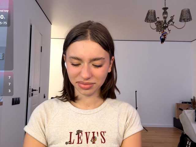 EvonneHeally live cam