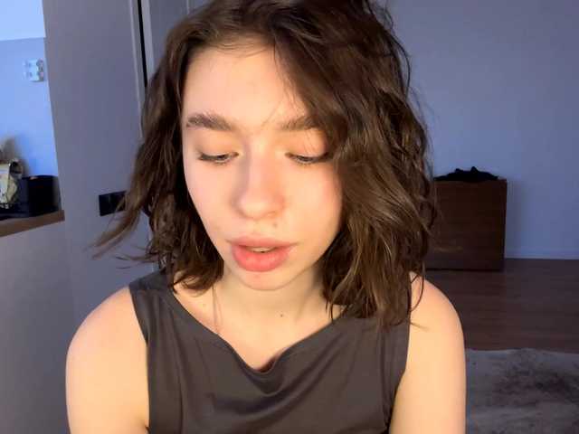 EvonneHeally's BongaCams show and profile