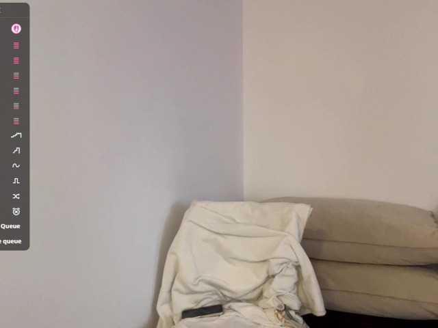 EvonneHeally's BongaCams show and profile