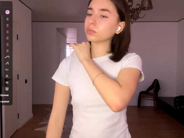 EvonneHeally's BongaCams show and profile