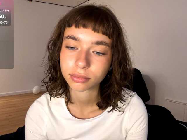 EvonneHeally's BongaCams show and profile