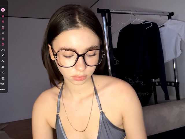 EvonneHeally's BongaCams show and profile