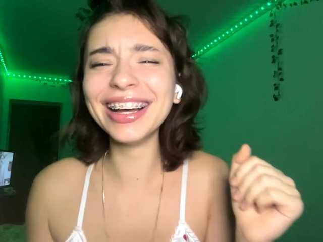 EvonneHeally – webcam model profile photo