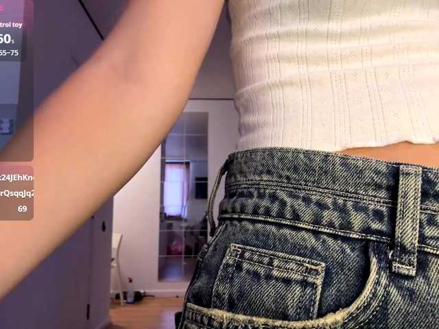 EvonneHeally's BongaCams show and profile