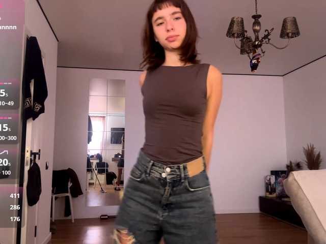 EvonneHeally's BongaCams show and profile