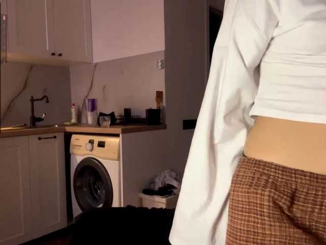 EvonneHeally's BongaCams show and profile