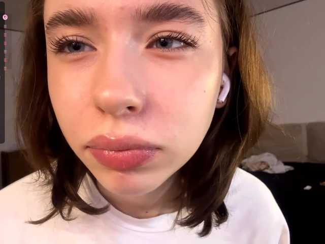 EvonneHeally's BongaCams show and profile