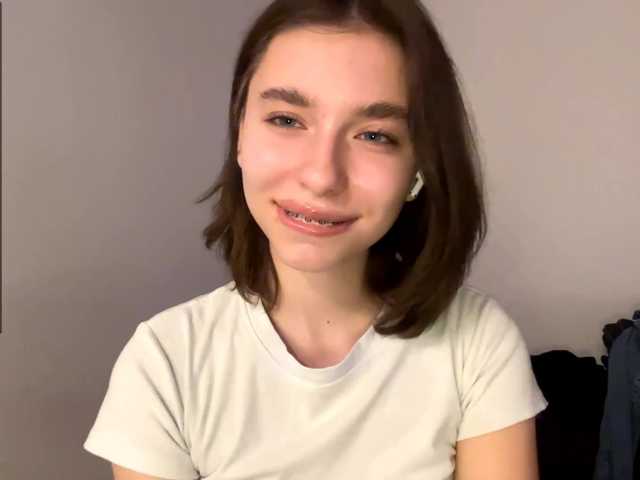 EvonneHeally's BongaCams show and profile