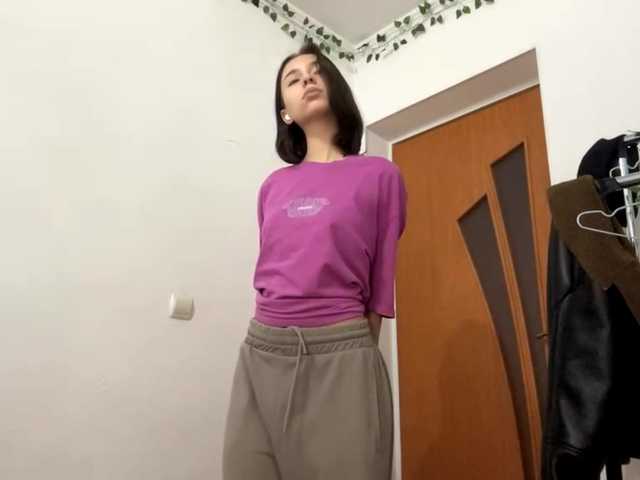 EvonneHeally – webcam model profile photo