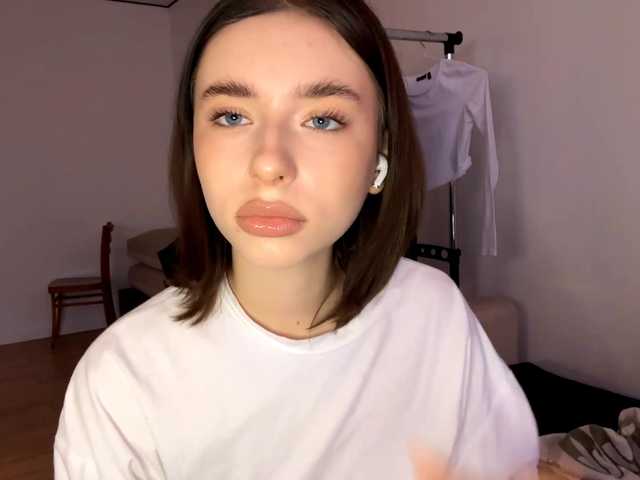 EvonneHeally – webcam model profile photo