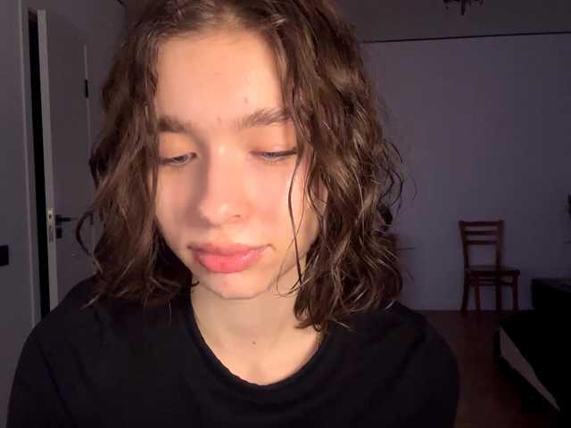 EvonneHeally's BongaCams show and profile